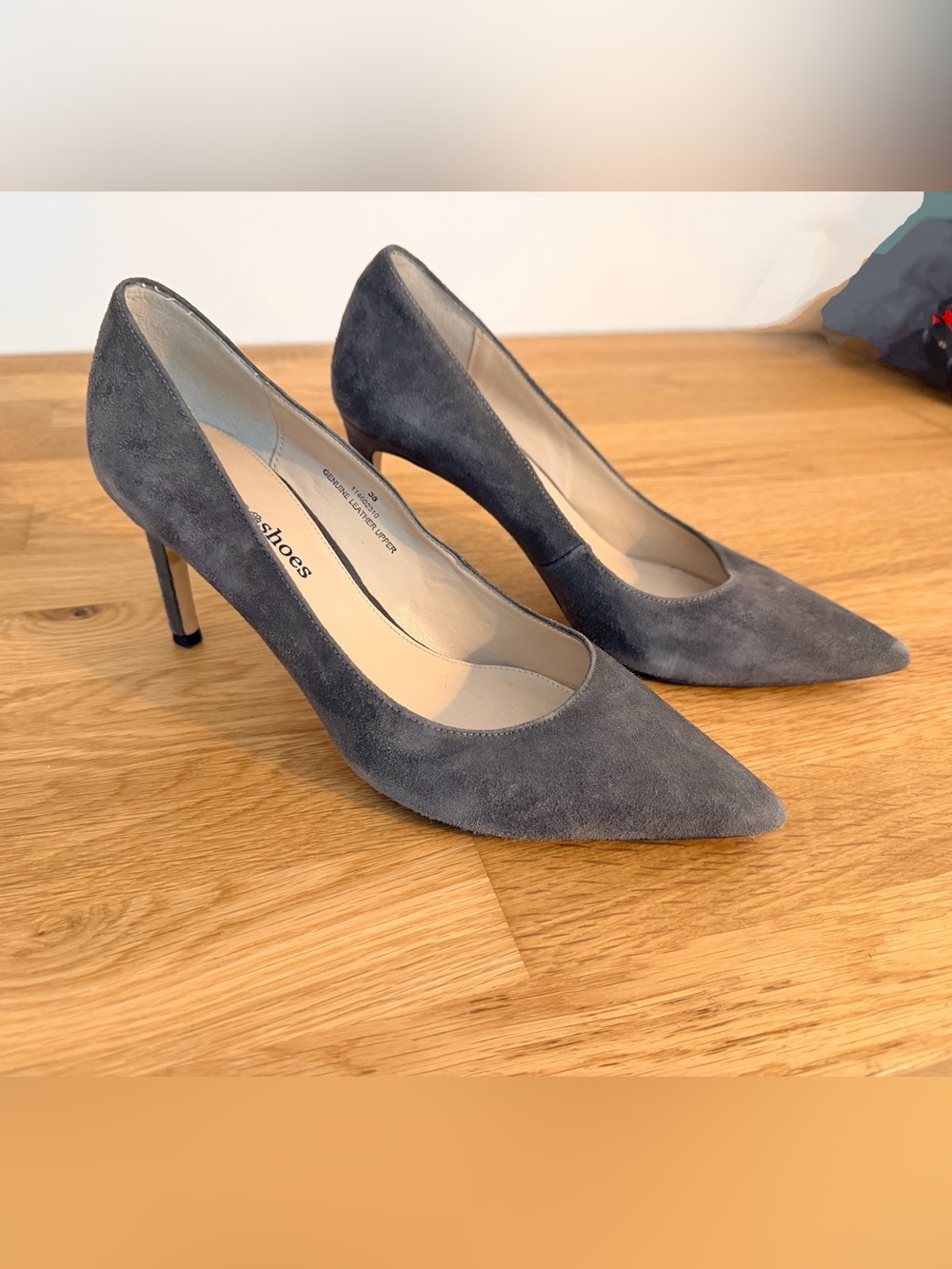 Towns Shoes dark grey suede classic pointed toe heels